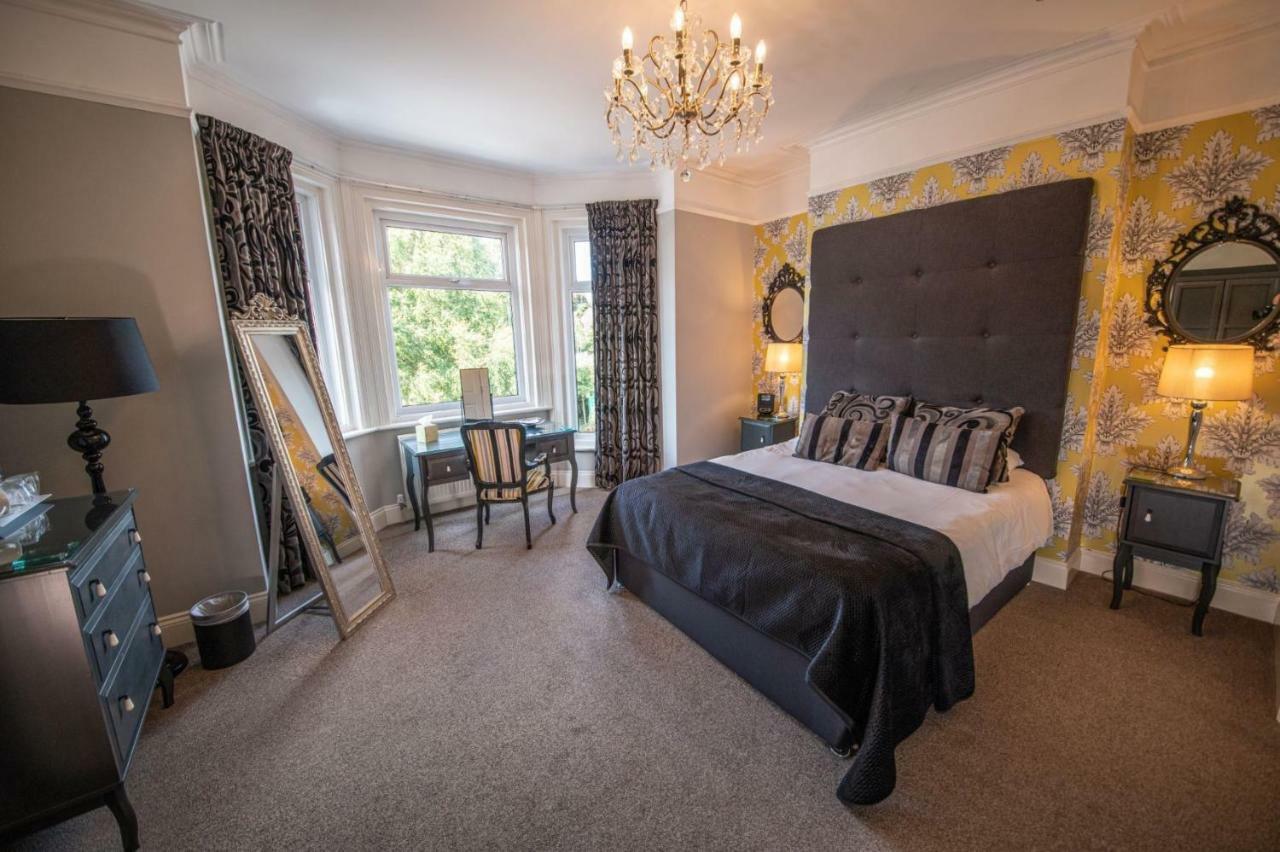 Luxury Triple Room,835403978:JPEG