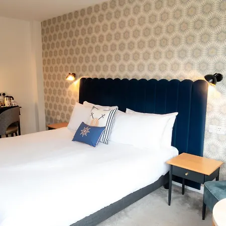 Queens Hotel & Spa Bournemouth-3